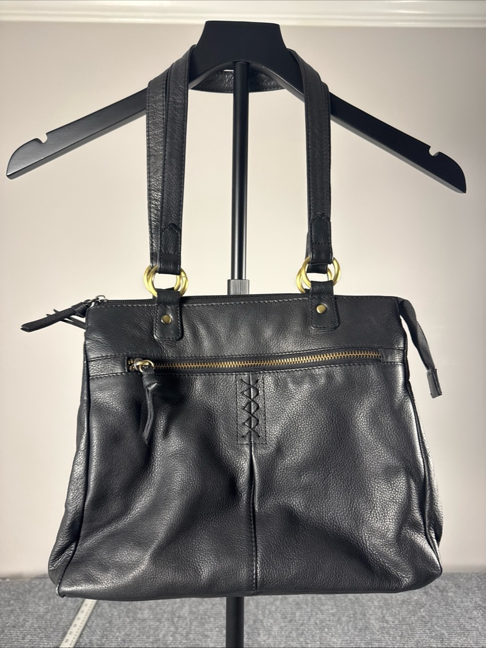 Great American Leatherworks Black Pebbled Tote Zip Closure Lined Outer Pockets